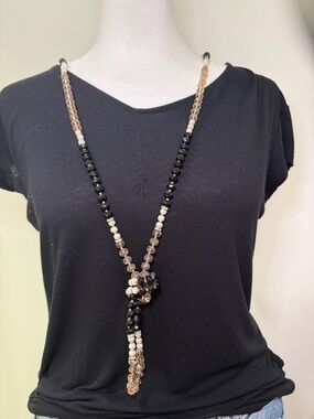 White House Black Market Black and Champagne Beaded Lariat Necklace